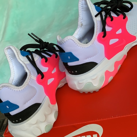 •NIKE REACT PRESTO WMNS - Picture 15 of 16